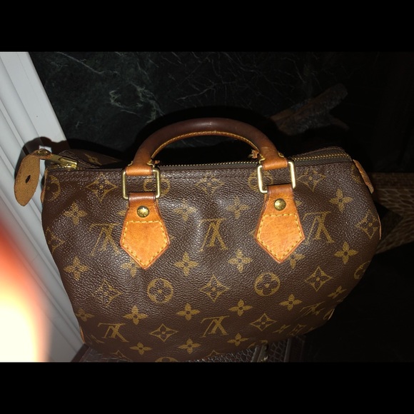 Louis Vuitton Handbags - Louis Vuitton Speedy 25